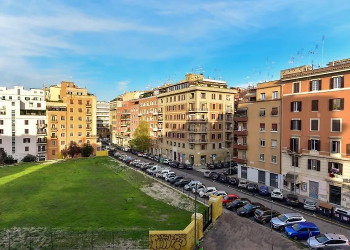 Classic In Re Di Roma Near The Metro