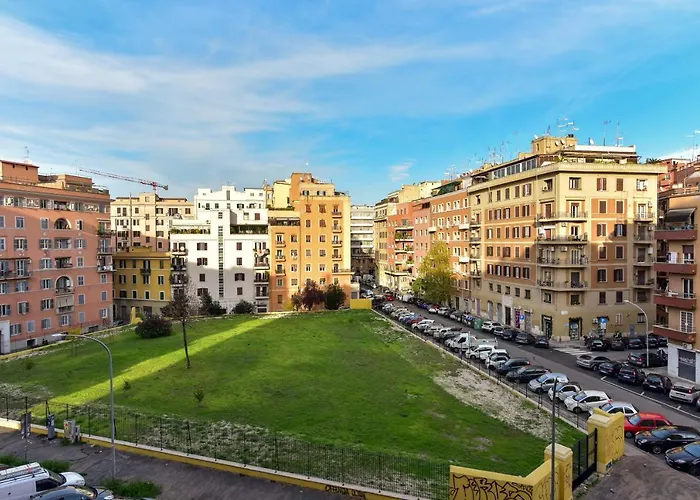 Classic In Re Di Roma Near The Metro
